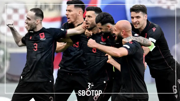 SBOTOP-Gol-Penyama-Kedudukan-Klaus-Gjasula-di-Menit-akhir-Albania-Raih-1-poin