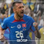 SBOTOP : Roman Yaremchuk Cetak Gol kemenangan di menit-menit akhir untuk Ukraina