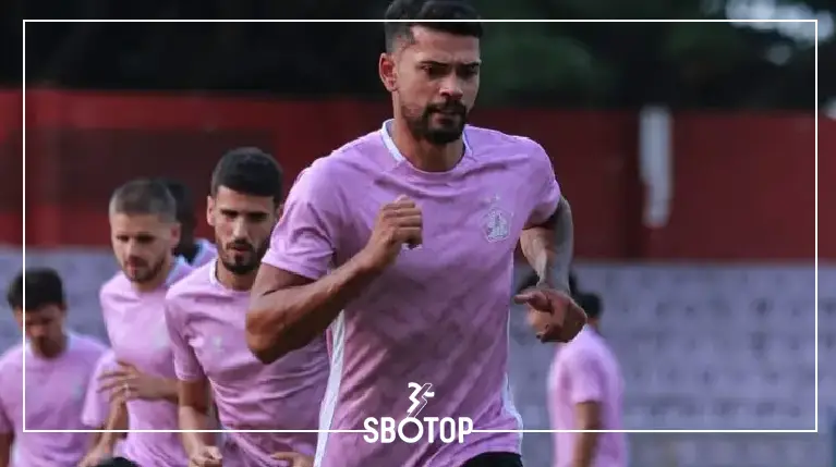 SBOTOP Bursa Transfer Liga 1: Persik Rekrut Bek Tengah Eks Klub Elite Brasil