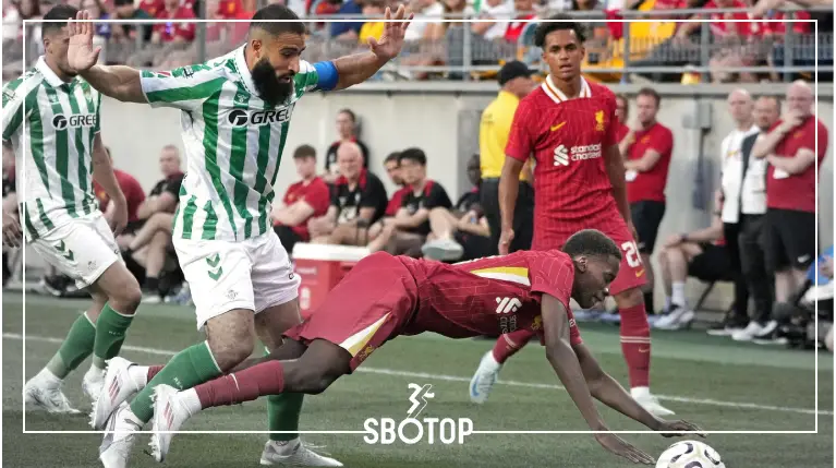 SBOTOP-Evolusi-Liverpool-Arne-Slot-Menang-atas-Real-Betis-Dengan-Munculkan-Bintang-Baru-Trey-Nyoni