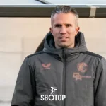 SBOTOP : Van Persie Memulai Masa Kejayaan Heerenveen di Hari pembuka dari Ajax