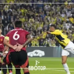 SBOTOP: Andre Onana Tampilkan Penyelamatan Spektakuler Saat MU Imbang Melawan Fenerbahce | Jose Mourinho Puji Aksinya yang Luar Biasa