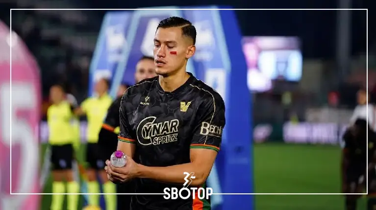 SBOTOP Catatan Perjalanan Jay Idzes Bersama Venezia: Tampil Solid Namun Sering Terkendala Nasib Buruk